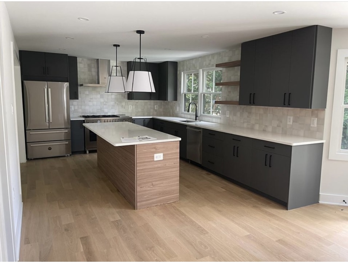 Custom cabinetry and closets in Chevy Chase (DC and MD) by Pannello